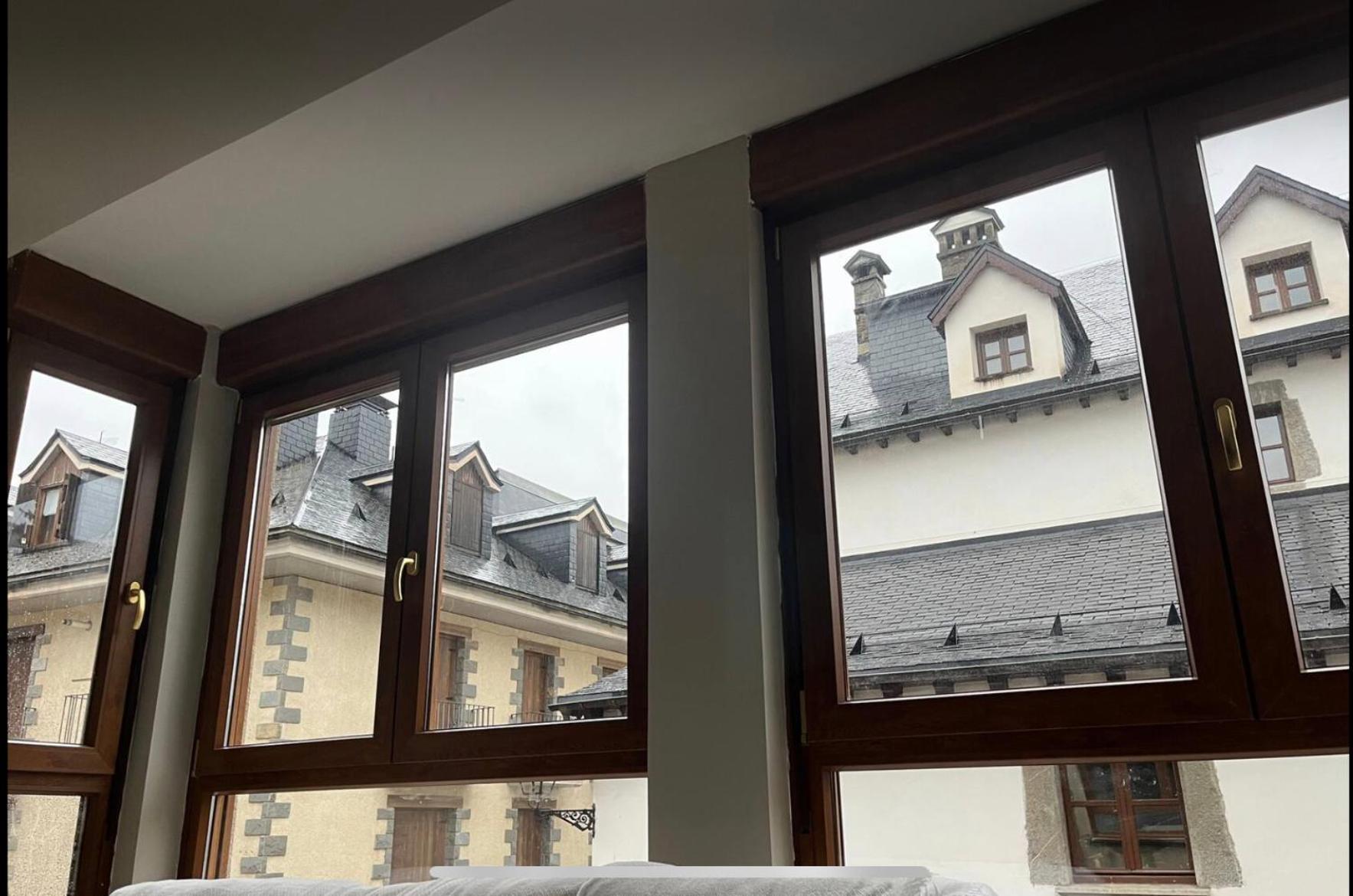 Biescas Suites Eksteriør billede